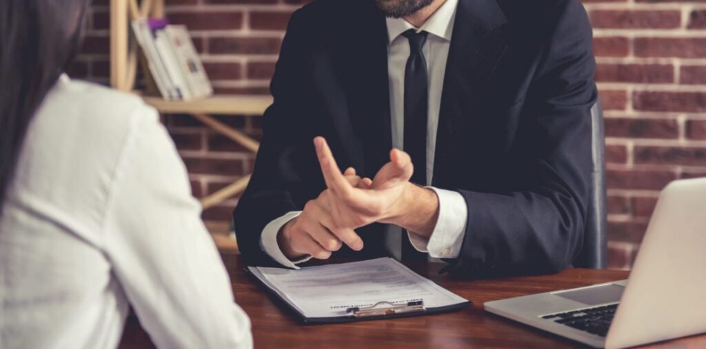 Kas svarbiau įmonės valdyme – pasitikėjimas ar pareigybinės instrukcijos?